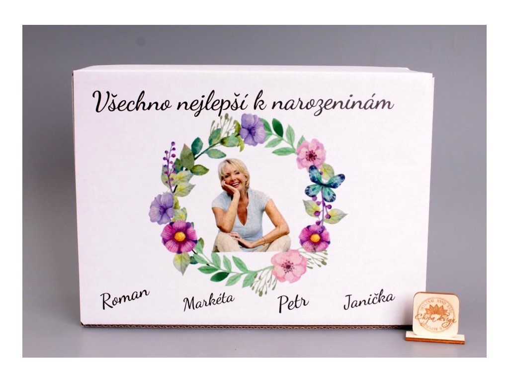 Papírová dárková krabice - věneček, vlastní foto