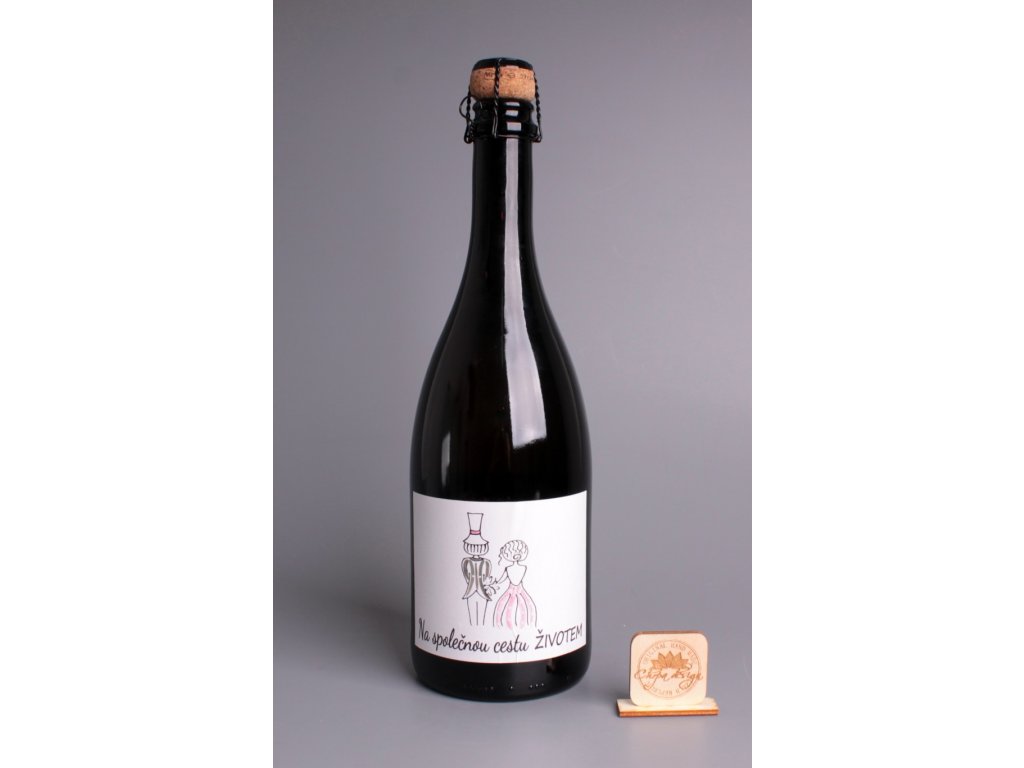Sekt Charmat brut s etiketou - nevěsta a ženich