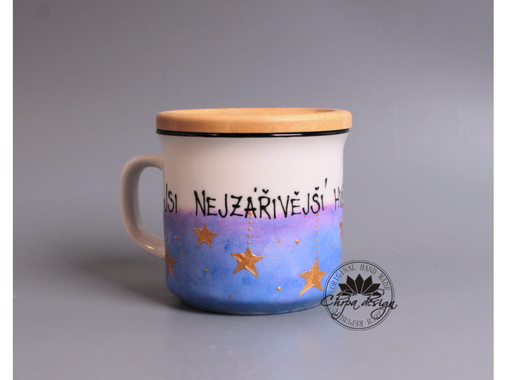 Detail porcelánového hrnku s podšálkem Jsi nejzářivější hvězda na mém nebi
